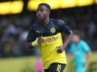 Moukoko erzielt in der Youth League sein erstes Tor Moukoko erzielt in der Youth League sein erstes Tor