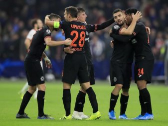 Der FC Chelsea feierte einen Sieg bei Ajax Amsterdam. Foto: Peter Dejong/AP/dpa Der FC Chelsea feierte einen Sieg bei Ajax Amsterdam. Foto: Peter Dejong/AP/dpa