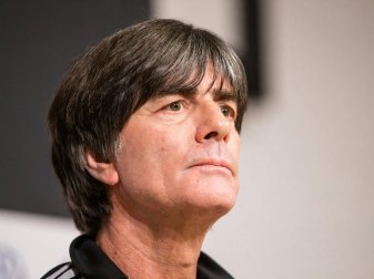 Joachim Löw erteilt Mats Hummels erneut eine Abfuhr Joachim Löw erteilt Mats Hummels erneut eine Abfuhr