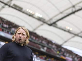 «Man kann dem HSV zum ersten Aufstiegsplatz gratulieren», sagt VfB-Sportdirektor Sven Mislintat. Foto: Edith Geuppert/dpa «Man kann dem HSV zum ersten Aufstiegsplatz gratulieren», sagt VfB-Sportdirektor Sven Mislintat. Foto: Edith Geuppert/dpa
