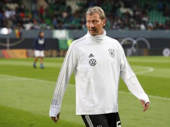 «Man will beim VfB Stuttgart in der Vereinsführung keine Fachleute mit eigener Meinung», schrieb Buchwald. Foto: Daniel Karmann/dpa «Man will beim VfB Stuttgart in der Vereinsführung keine Fachleute mit eigener Meinung», schrieb Buchwald. Foto: Daniel Karmann/dpa