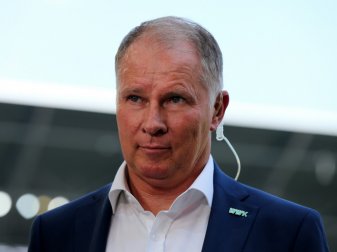 Reuter schließt externen Geldgeber beim FCA nicht aus Reuter schließt externen Geldgeber beim FCA nicht aus