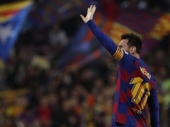 Überragender Spieler beim Barca-Sieg gegen Valladolid: Lionel Messi. Foto: Joan Monfort/AP/dpa Überragender Spieler beim Barca-Sieg gegen Valladolid: Lionel Messi. Foto: Joan Monfort/AP/dpa