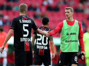 Bayer Leverkusen bangt um Lars und Sven Bender Bayer Leverkusen bangt um Lars und Sven Bender