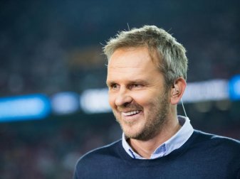 Moderiert gemeinsam mit Katrin Müller-Hohenstein (ZDF): Sky-Experte Dietmar Hamann. Foto: Rolf Vennenbernd/dpa Moderiert gemeinsam mit Katrin Müller-Hohenstein (ZDF): Sky-Experte Dietmar Hamann. Foto: Rolf Vennenbernd/dpa