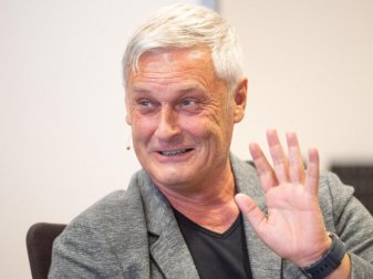 Hört als Geschäftsführer des 1. FC Köln am Saisonende auf: Armin Veh. Foto: Marius Becker/dpa Hört als Geschäftsführer des 1. FC Köln am Saisonende auf: Armin Veh. Foto: Marius Becker/dpa