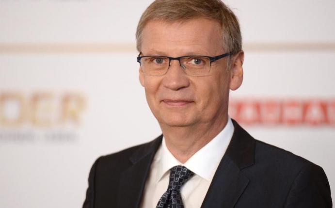 Bekennender Hertha-Fan: TV-Moderator Günther Jauch. Foto: Daniel Reinhardt/dpa