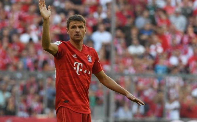 Steht vor seinem 500. Plfichtspiel im Bayern-Trikot: Thomas Müller. Foto: Angelika Warmuth/dpa