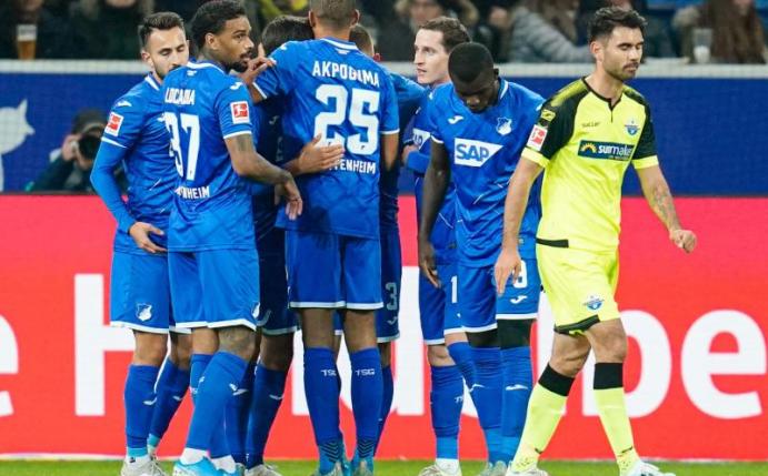 1899 Hoffenheim besiegte den SC Paderborn klar mit 3:0. Foto: Uwe Anspach/dpa
