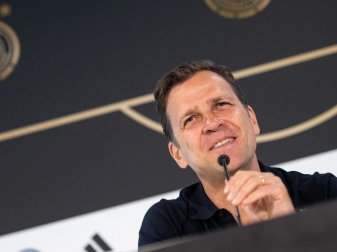 Sieht einen entspannten Bundestrainer Löw: DFB-Direktor Oliver Bierhoff. Foto: Marius Becker/dpa Sieht einen entspannten Bundestrainer Löw: DFB-Direktor Oliver Bierhoff. Foto: Marius Becker/dpa