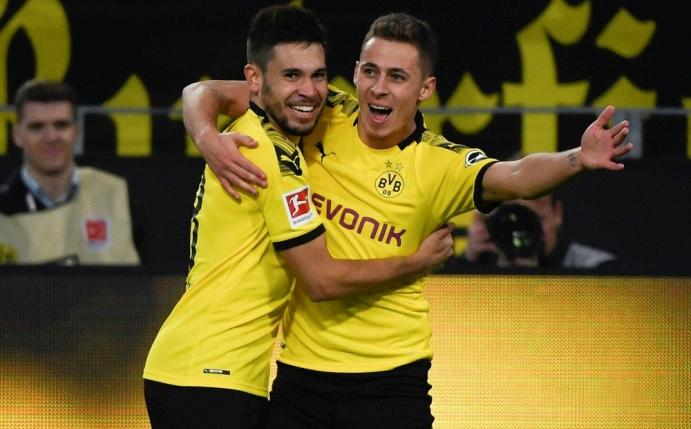 Guerreiro und Hazard (v.l.) treffen für den BVB