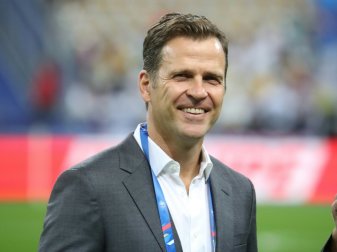 Oliver Bierhoff lobt Hansi Flick in höchsten Tönen Oliver Bierhoff lobt Hansi Flick in höchsten Tönen