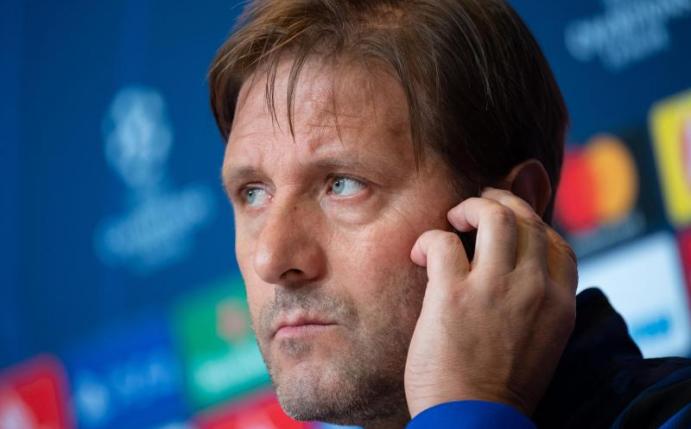 Trainer Pedro Martins will mit Olympiakos Piräus in München überraschan. Foto: Sven Hoppe/dpa