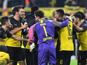 Die BVB-Spieler feiern das 3:2 gegen Inter Mailand. Foto: Bernd Thissen/dpa Die BVB-Spieler feiern das 3:2 gegen Inter Mailand. Foto: Bernd Thissen/dpa