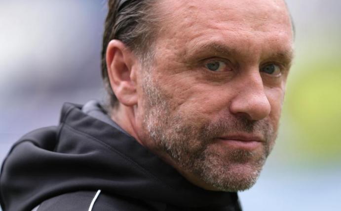 Stieg mit Hannover in die 2. Liga ab: Ex-Coach Thomas Doll. Foto: Peter Steffen/dpa