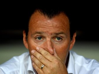 Wohl nicht mehr lange Irans Nationalcoach: Marc Wilmots. Foto: Vassil Donev/epa/dpa Wohl nicht mehr lange Irans Nationalcoach: Marc Wilmots. Foto: Vassil Donev/epa/dpa