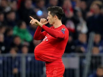 Lewandowski feierte sein Tor mit dem "Babyjubel" Lewandowski feierte sein Tor mit dem "Babyjubel"