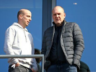 Jan Schlaudraff (l.) kommentiert Gerüchte um Frei nicht Jan Schlaudraff (l.) kommentiert Gerüchte um Frei nicht