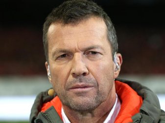 Lothar Matthäus glaubt an einen Sieg der Bayern im Topspiel gegen den BVB. Foto: Andreas Gora/dpa Lothar Matthäus glaubt an einen Sieg der Bayern im Topspiel gegen den BVB. Foto: Andreas Gora/dpa