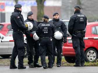 Laut Polizei wurden vier Hoffenheim-Anhänger verletzt Laut Polizei wurden vier Hoffenheim-Anhänger verletzt