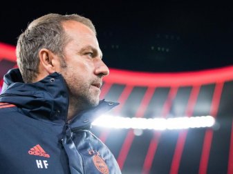 In seinem zweiten Spiel Interimstrainer beim FC Bayern: Hansi Flick. Foto: Matthias Balk/dpa In seinem zweiten Spiel Interimstrainer beim FC Bayern: Hansi Flick. Foto: Matthias Balk/dpa