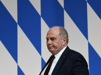 Uli Hoeneß über zukünftige Entscheidungen bei Bayern Uli Hoeneß über zukünftige Entscheidungen bei Bayern