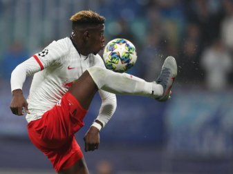 Hat sich im Spiel gegen Hertha BSC verletzt: Leipzigs Verteidiger Nordi Mukiele. Foto: Jan Woitas/dpa-Zentralbild/dpa Hat sich im Spiel gegen Hertha BSC verletzt: Leipzigs Verteidiger Nordi Mukiele. Foto: Jan Woitas/dpa-Zentralbild/dpa