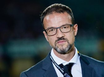 Frankfurts Sportvorstand Fredi Bobic sieht den Videobeweis «immer kritischer». Foto: Uwe Anspach/dpa Frankfurts Sportvorstand Fredi Bobic sieht den Videobeweis «immer kritischer». Foto: Uwe Anspach/dpa