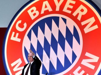 Uli Hoeneß wird am Freitag als Präsident des FC Bayern verabschiedet. Foto: Frank Leonhardt/dpa Uli Hoeneß wird am Freitag als Präsident des FC Bayern verabschiedet. Foto: Frank Leonhardt/dpa