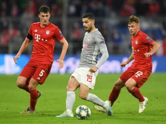 Joshua Kimmich (r.) findet Guardiola-Gerüchte charmant Joshua Kimmich (r.) findet Guardiola-Gerüchte charmant