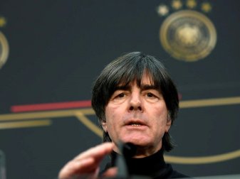 Löw übt Kritik an Regelauslegung bei Zweikämpfen