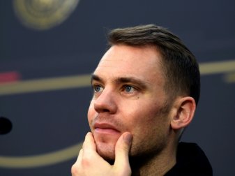 Will Entscheidung sorgfältig abwägen: Manuel Neuer Will Entscheidung sorgfältig abwägen: Manuel Neuer