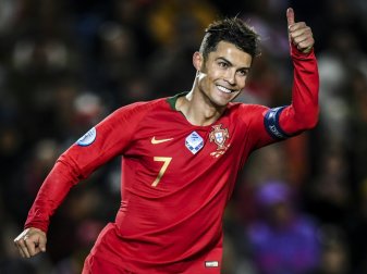 Ronaldo qualifiziert sich mit Portugal für EM 2020 Ronaldo qualifiziert sich mit Portugal für EM 2020