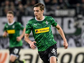 Hat vorzeitig bis 2024 verlängert: Florian Neuhaus Hat vorzeitig bis 2024 verlängert: Florian Neuhaus