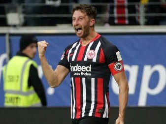 «Freundlichster Wadenbeißer der Bundesliga»: David Abraham. Foto: Hasan Bratic/dpa «Freundlichster Wadenbeißer der Bundesliga»: David Abraham. Foto: Hasan Bratic/dpa