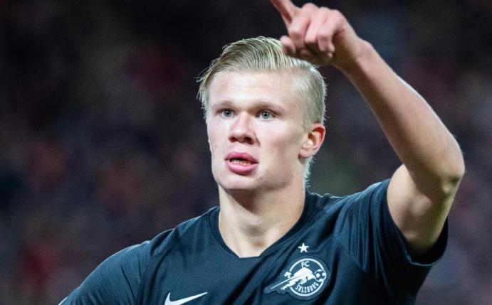 Hat mit Toren auf sich aufmerksam gemacht: Erling Haaland. Foto: Georg Hochmuth/APA/dpa