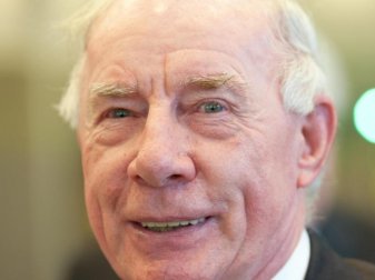 Wird am 21. November 85: Dietrich Weise, früherer DFB-Fußballlehrer und Trainer von Eintracht Frankfurt. Foto: Arne Dedert/dpa Wird am 21. November 85: Dietrich Weise, früherer DFB-Fußballlehrer und Trainer von Eintracht Frankfurt. Foto: Arne Dedert/dpa