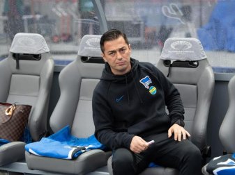 Trainer Ante Covic steht mit Hertha BSC in Augsburg unter Druck. Foto: Soeren Stache/dpa-Zentralbild/dpa