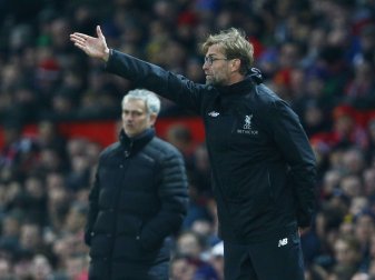 Klopp (r.) und Mourinho duellierten sich schon öfters Klopp (r.) und Mourinho duellierten sich schon öfters