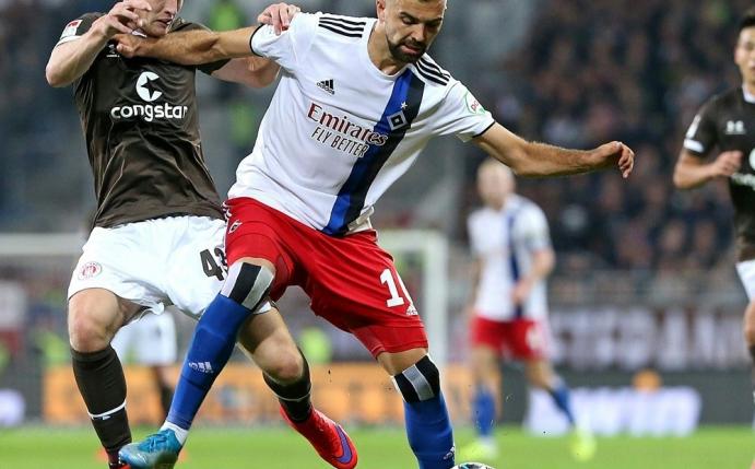 Hinterseer (r.) fällt mit Oberschenkelprellung aus