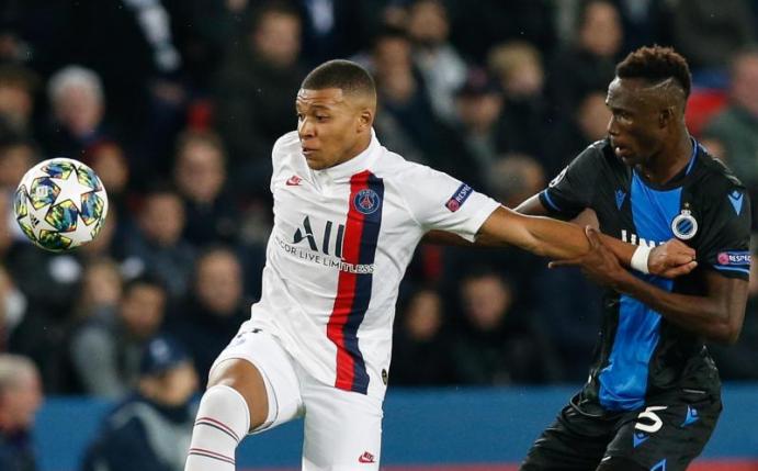 PSG-Star Kylian Mbappé (l) in Aktion. Foto: Bruno Fahy/BELGA/dpa