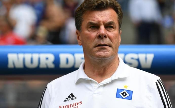 Gibt den Mahner: HSV-Coach Dieter Hecking. Foto: Carmen Jaspersen/dpa