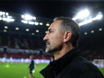 Hatte nur kurze Zeit zum Verschnaufen: Mainz-Coach Achim Beierlorzer. Foto: Thomas Frey/dpa Hatte nur kurze Zeit zum Verschnaufen: Mainz-Coach Achim Beierlorzer. Foto: Thomas Frey/dpa