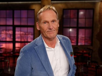 Auf der Mitgliederversammlung will sich Hans-Joachim Watzke zum BVB-Trainer Lucien Favre äußern. Foto: Henning Kaiser/dpa Auf der Mitgliederversammlung will sich Hans-Joachim Watzke zum BVB-Trainer Lucien Favre äußern. Foto: Henning Kaiser/dpa