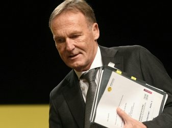 Watzke vetraut weiter auf Lucien Favre als Trainer Watzke vetraut weiter auf Lucien Favre als Trainer