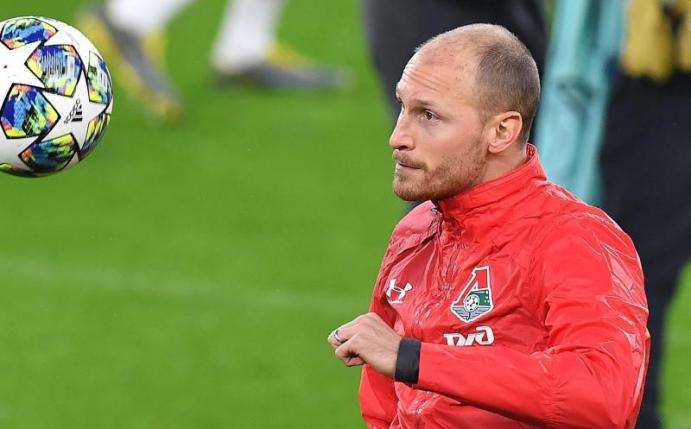 Ex-Weltmeister Benedikt Höwedes spielt seit 2018 bei Lokomotive Moskau. Foto: Alessandro Di Marco/ANSA/AP/dpa