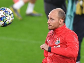 Ex-Weltmeister Benedikt Höwedes spielt seit 2018 bei Lokomotive Moskau. Foto: Alessandro Di Marco/ANSA/AP/dpa Ex-Weltmeister Benedikt Höwedes spielt seit 2018 bei Lokomotive Moskau. Foto: Alessandro Di Marco/ANSA/AP/dpa