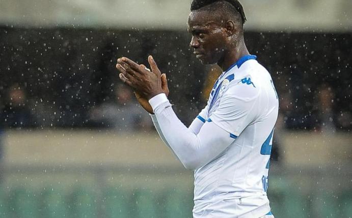 Sieht sich immer wieder rassistischen Anfeindungen ausgesetzt: Mario Balotelli. Foto: Claudio Martinelli/Lapresse/Lapresse via ZUMA Press/dpa