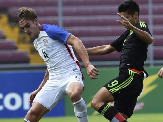 James Sands (l.) trainiert bei Düsseldorf mit James Sands (l.) trainiert bei Düsseldorf mit