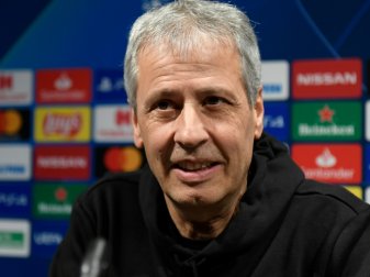 Lucien Favre gibt sich vor Barcelona-Spiel entspannt Lucien Favre gibt sich vor Barcelona-Spiel entspannt